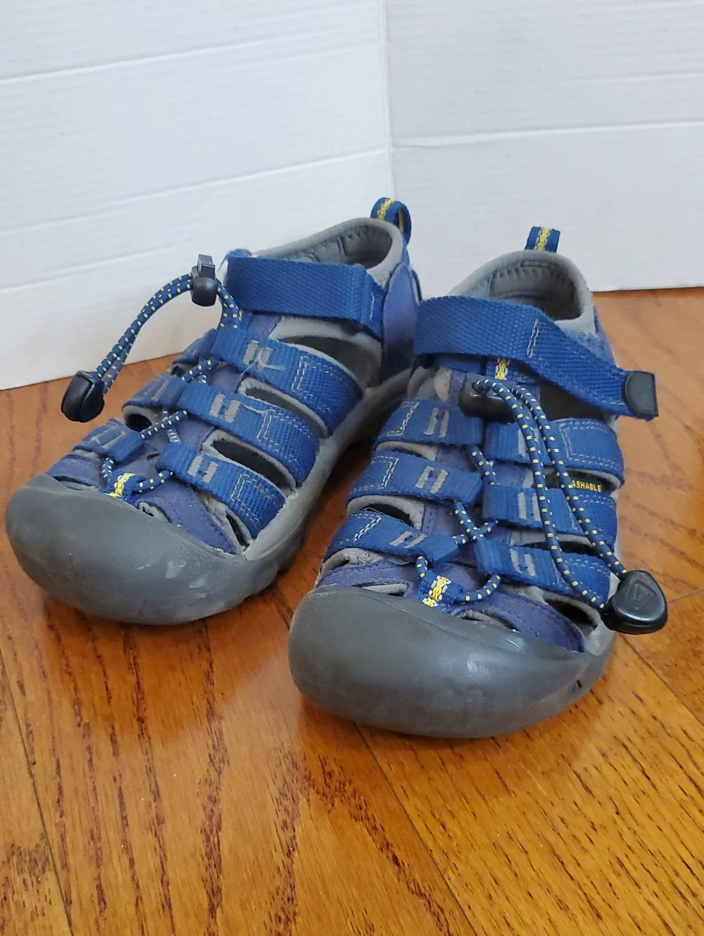 KEEN Blue Kids' Closed-Toe Sport Sandals Sz 13